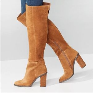 New never worn Giani Bini Suede WIDE Boots